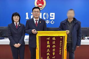 还能兜得住吗？拜仁最近数条社交媒体动态充斥“图赫尔下课”评论